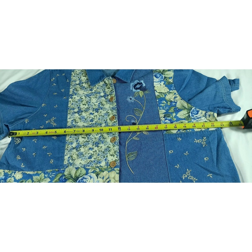 vintage koret crop top blue floral denim embroidered floral wooden button womens - Picture 5 of 10